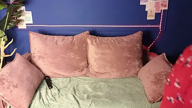 Snapshot of Jesica_mooon chatting on 10/10/25, 01:37 Jesica mooon online show from 10/10/25, 01:37