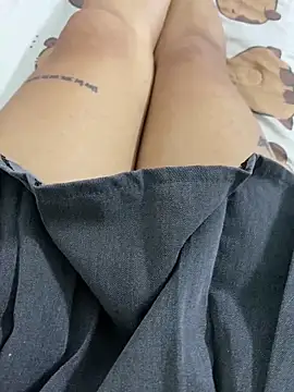   BabyShowPublic   online show from 09/20/25, 02:07