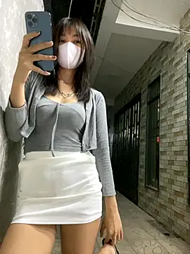   BabyShowPublic   online show from 11/25/25, 04:07