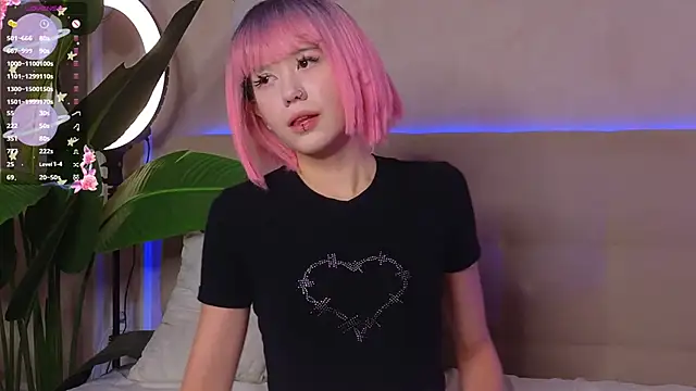 Snapshot of PhyllisSanchez chatting on 11/25/25, 08:53 PhyllisSanchez online show from 11/25/25, 08:53