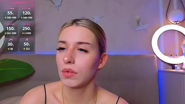 BonnieWalton online show from 11/23/25, 08:47