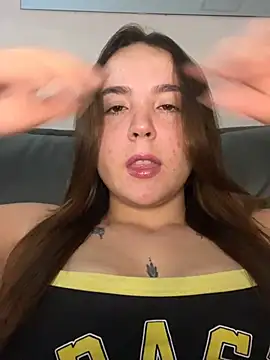 m0ranguinh0s2 online show from 07/04/26, 01:56