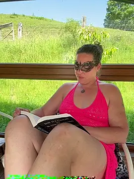 Nadja Noir online show from 05/25/26, 08:53