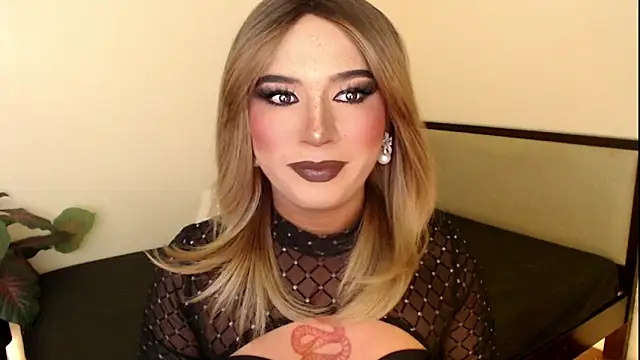 mslilly croft online show from 12/19/25, 04:14