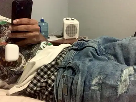 Snapshot of Insurance-03 chatting on 02/02/26, 03:11 Insurance-03 online show from 02/02/26, 03:11