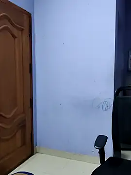 mallu-lover online show from 11/04/25, 01:10