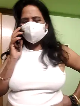 mallu-lover online show from 11/15/25, 06:15