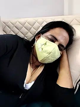 mallu-lover online show from 01/11/26, 07:57