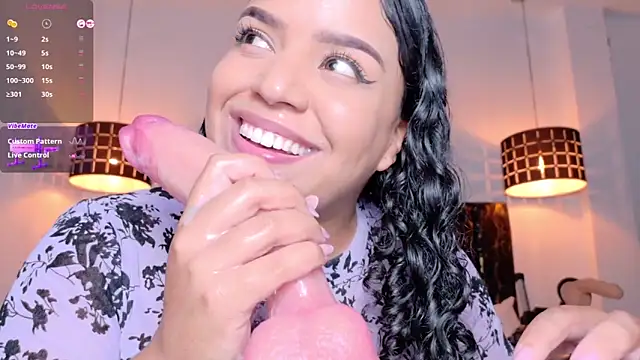 emily perezz online show from 02/02/26, 07:23