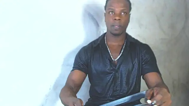 Snapshot of MrByronStallion chatting on 10/17/25, 01:20 MrByronStallion online show from 10/17/25, 01:20