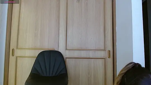 Snapshot of Ayleen_m chatting on 09/09/25, 06:51 Ayleen m online show from 09/09/25, 06:51