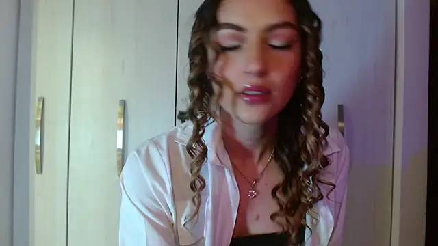 Ayleen m online show from 05/28/26, 11:13