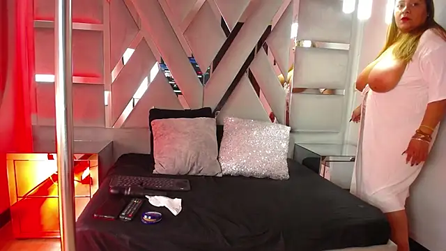 MonzerratBoyer online show from 10/06/25, 06:38