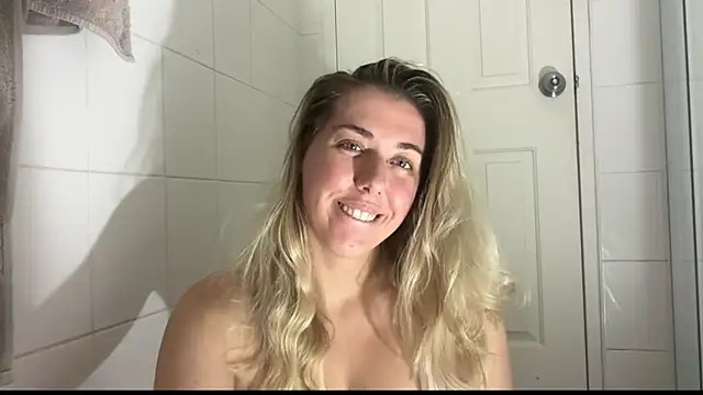 louiseberkeley online show from 10/29/25, 11:34