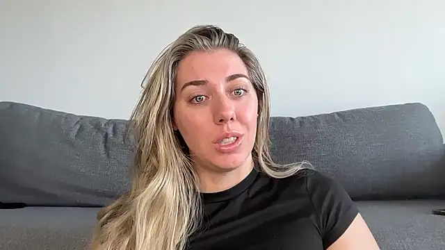 louiseberkeley online show from 04/03/26, 12:52