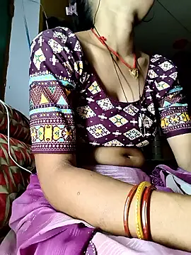 Snapshot of Sonam_pandeyji chatting on 05/08/26, 03:28 Sonam pandeyji online show from 05/08/26, 03:28