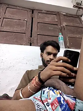 yashuuuu021 online show from 09/22/25, 06:10