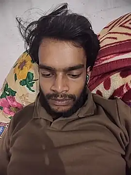 yashuuuu021 online show from 10/08/25, 06:27