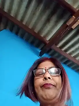 Snapshot of mileesha chatting on 12/04/24, 07:39 mileesha online show from 12/04/24, 07:39