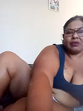 Snapshot of mileesha chatting on 01/29/25, 09:12 mileesha online show from 01/29/25, 09:12