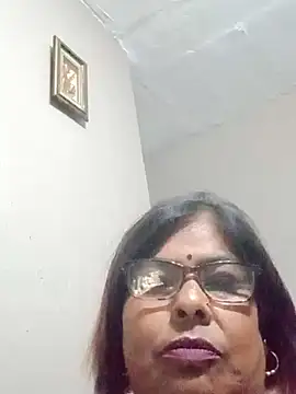 Snapshot of mileesha chatting on 10/10/25, 07:13 mileesha online show from 10/10/25, 07:13