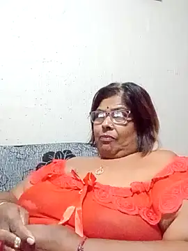 Snapshot of mileesha chatting on 11/24/25, 07:24 mileesha online show from 11/24/25, 07:24