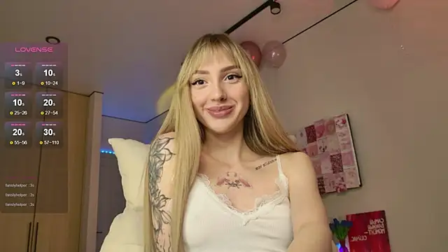 Snapshot of Lunainnk chatting on 12/04/25, 12:20 Lunainnk online show from 12/04/25, 12:20