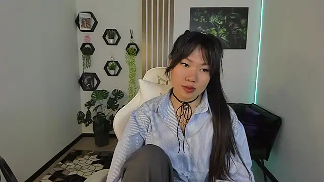 LunaPurrr online show from 09/28/25, 11:10