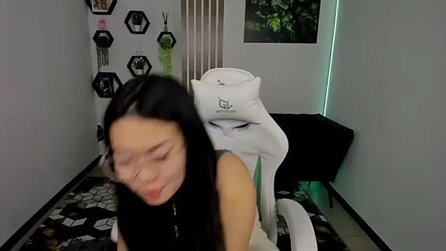 LunaPurrr online show from 01/12/26, 11:10