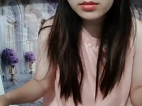 Snapshot of Linda-24 chatting on 11/09/25, 06:55 Linda-24 online show from 11/09/25, 06:55