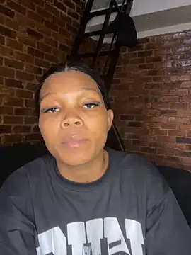 Snapshot of BaddestAss22 chatting on 11/25/25, 02:50 BaddestAss22 online show from 11/25/25, 02:50