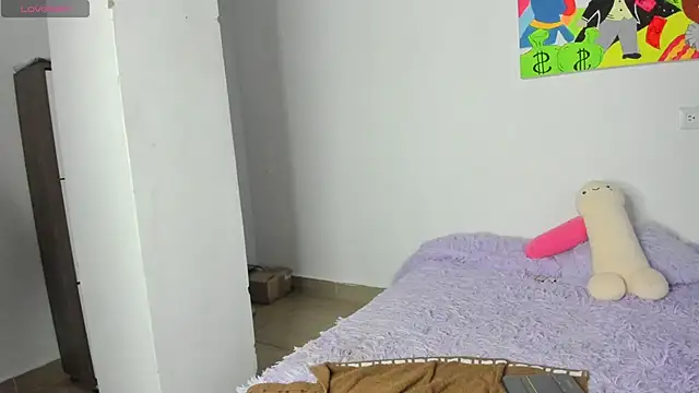 MiaVillalobos online show from 02/04/26, 11:20