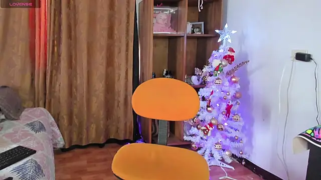 Snapshot of JamesDeker chatting on 11/25/25, 02:50 JamesDeker online show from 11/25/25, 02:50