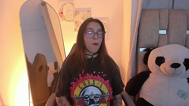 JulianaCarter online show from 11/15/25, 07:54