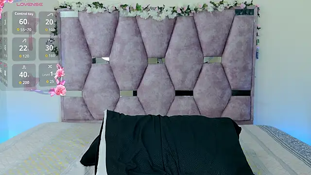 lana and liam  online show from 11/18/25, 09:36