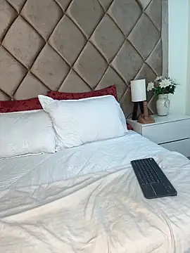 AngelinaDuvall online show from 04/10/26, 09:58