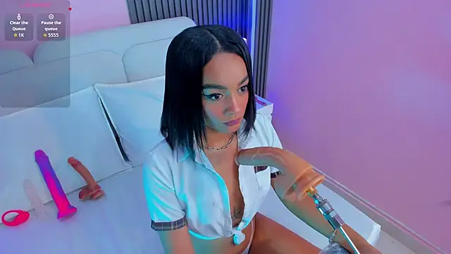 Clawdeen  wolf online show from 04/10/26, 08:57