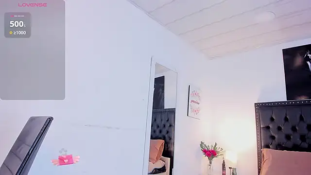 ScarlettVell online show from 11/22/25, 06:23