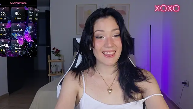 Eliih 01 online show from 10/19/25, 02:56