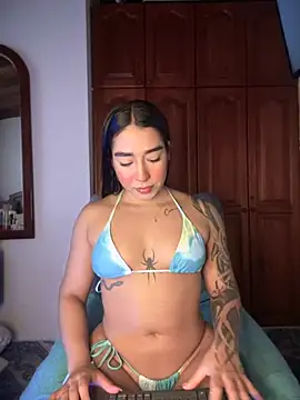 KaditaNavarro online show from 11/08/25, 04:07