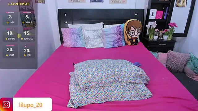 lilylunapotter online show from 04/17/26, 03:42