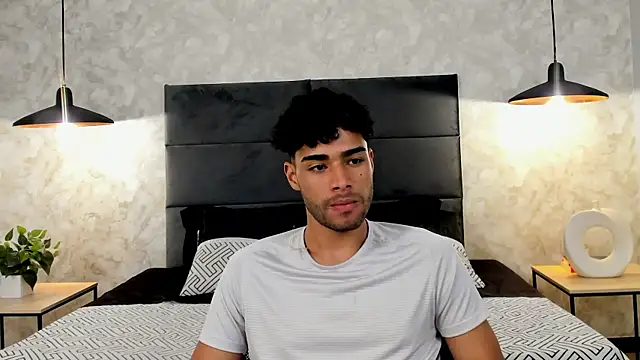 RaphaelDufort online show from 10/10/25, 11:37