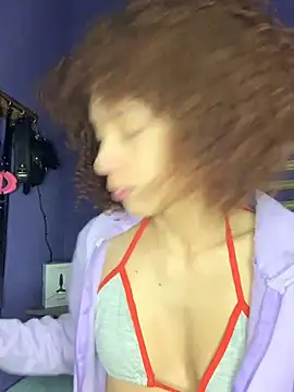 Snapshot of ValentinaStorm1 chatting on 11/06/25, 11:22 ValentinaStorm1 online show from 11/06/25, 11:22