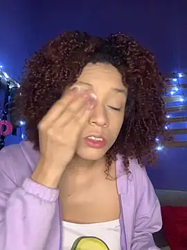 Snapshot of ValentinaStorm1 chatting on 11/13/25, 11:31 ValentinaStorm1 online show from 11/13/25, 11:31