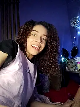 Snapshot of ValentinaStorm1 chatting on 12/19/25, 11:17 ValentinaStorm1 online show from 12/19/25, 11:17