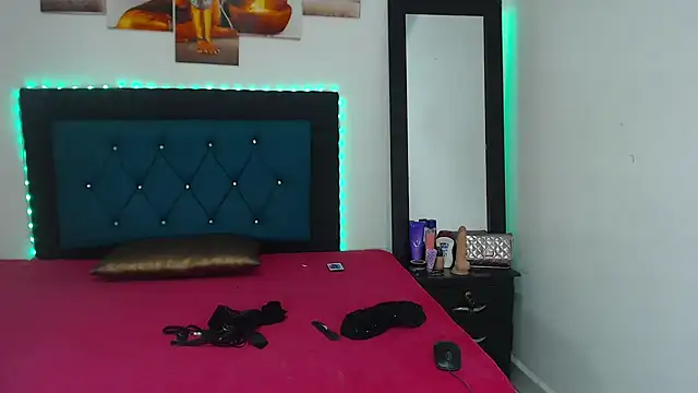 Snapshot of silvana_dolll chatting on 11/06/25, 05:03 silvana dolll online show from 11/06/25, 05:03