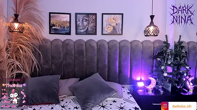 Dark nina  online show from 12/22/25, 03:47