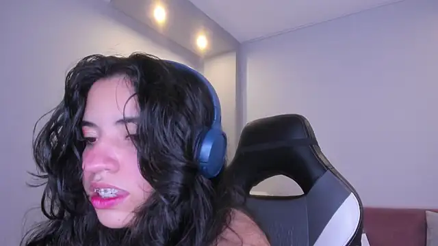 Nicol Chang online show from 01/12/26, 09:09