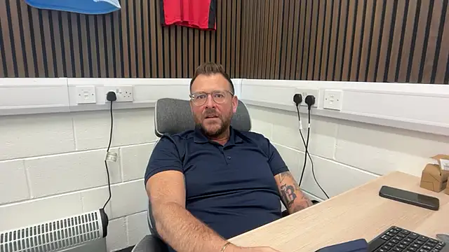 bilf1978 online show from 02/17/26, 07:38