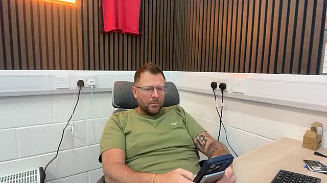 bilf1978 online show from 03/10/26, 07:35